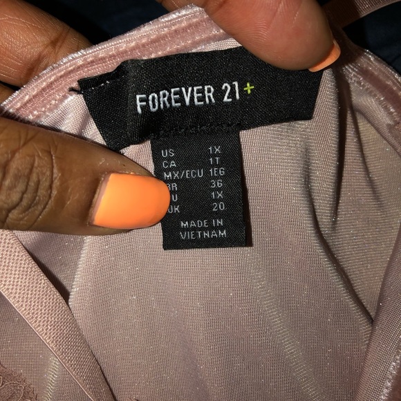 Plus Velvet Bodysuit - Picture 3 of 3